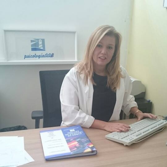 Ángela Albaladejo Baño, gerente de Psicología AAB en Murcia